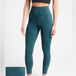 Athleta garment die Elation legging